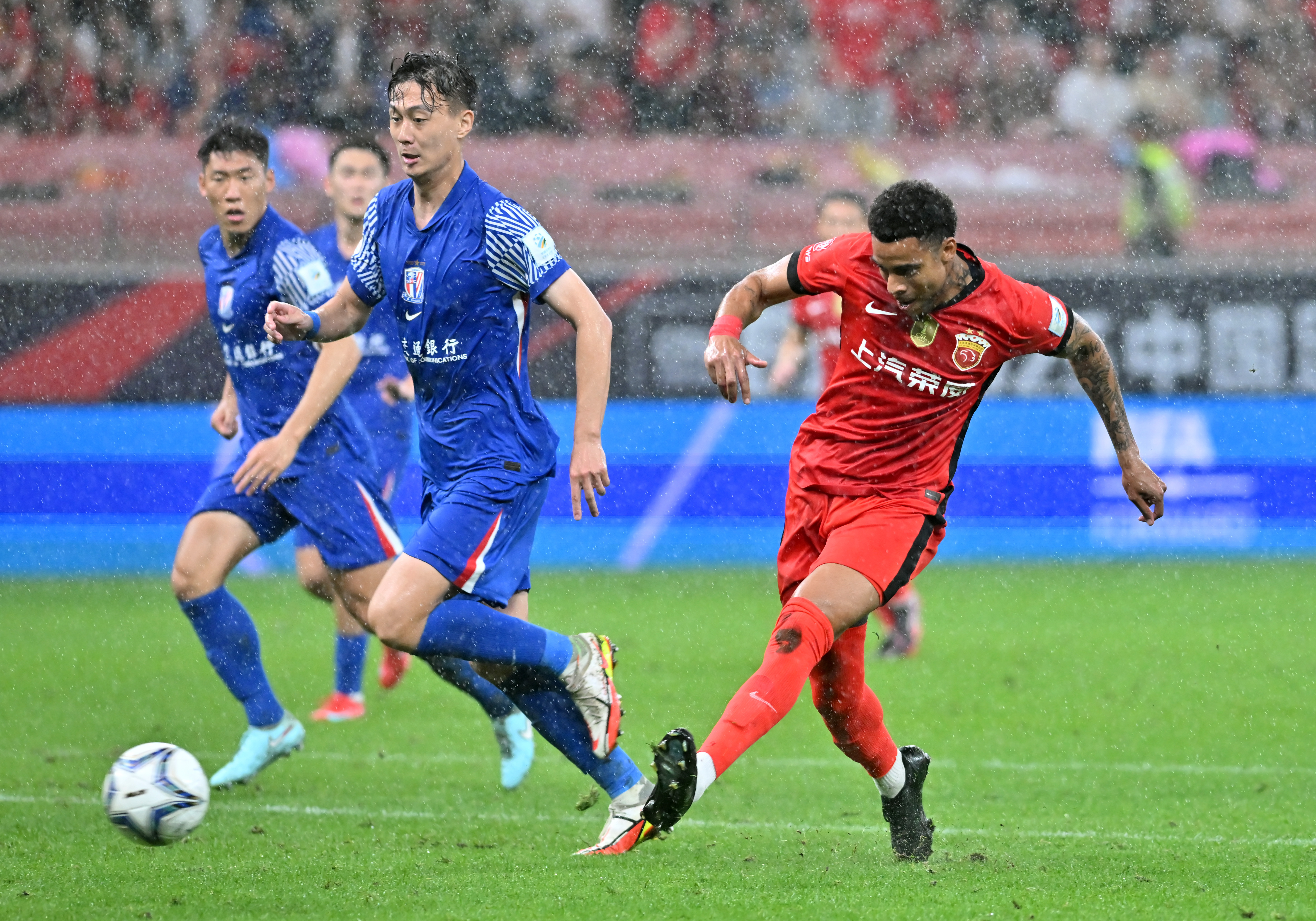 利物浦翻盘土耳其,布鲁诺·费尔南德斯统治全场 利物浦翻盘土耳其,布鲁诺·费尔南德斯统治全场