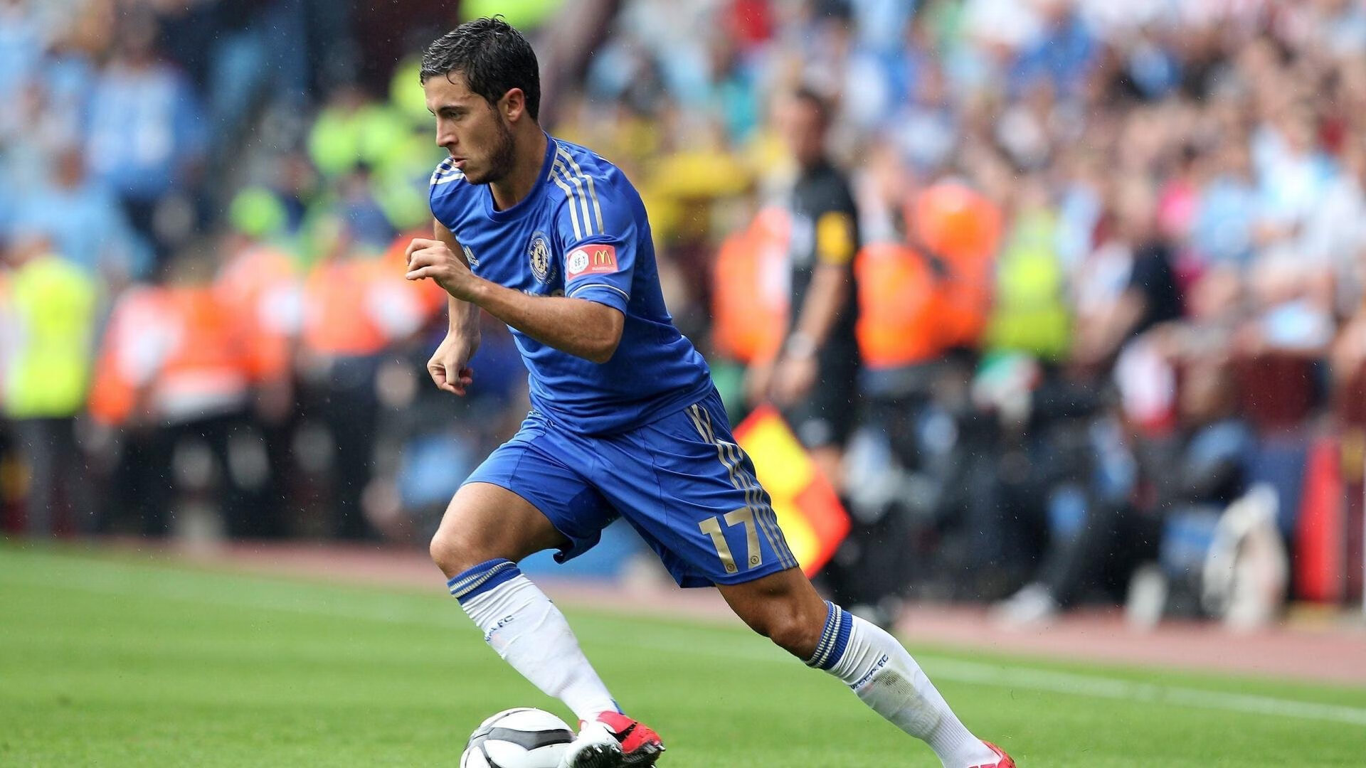 广厦掀翻太阳,米切尔关键节点连续得分,诠释何为大心脏